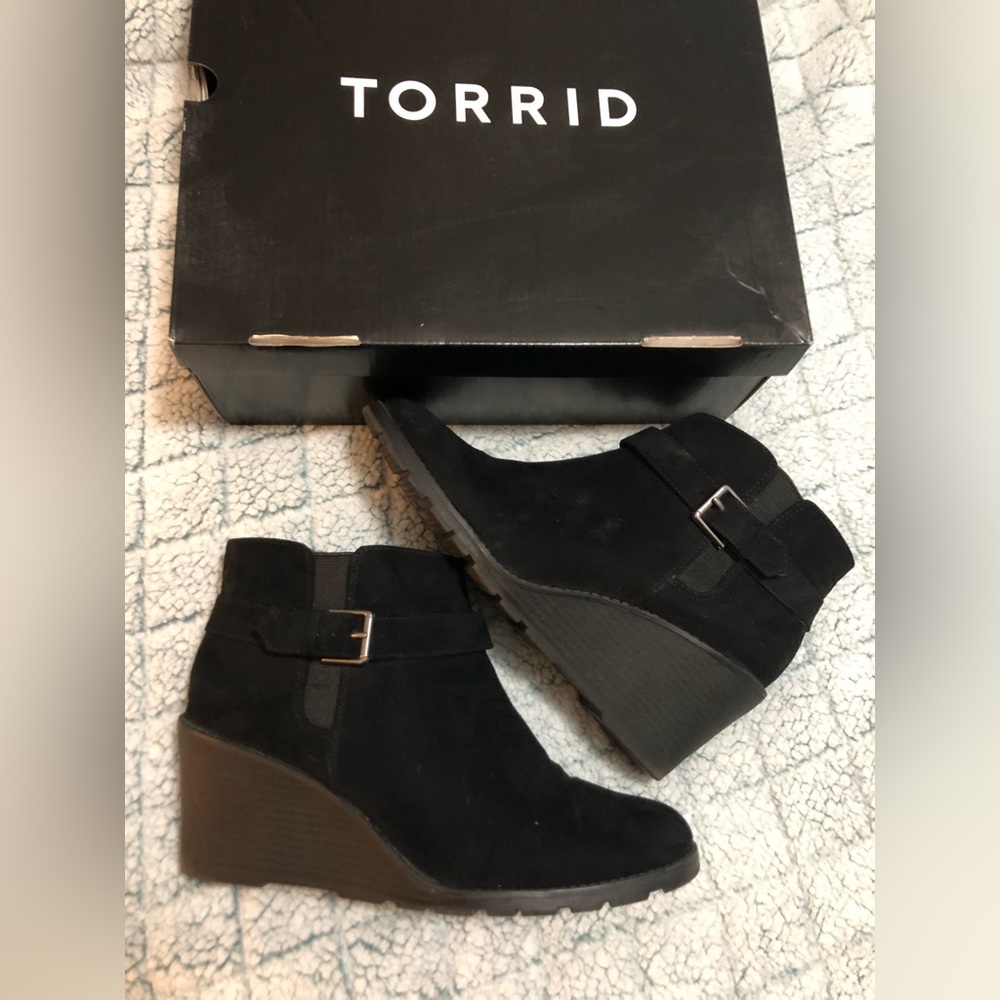 Torrid Wedge Ankle Bootie - Faux Suede - Size 10 WIDE